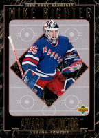 1995-96-UD-Pred-HPrizes-_H1.jpg